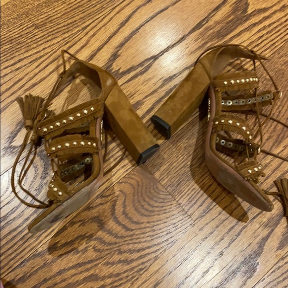 Sandals - Picture 2 of 7